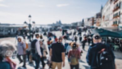Photo de Surveillance de masse avec Clearview AI – Les avantages et les inconvénients des logiciels de reconnaissance faciale